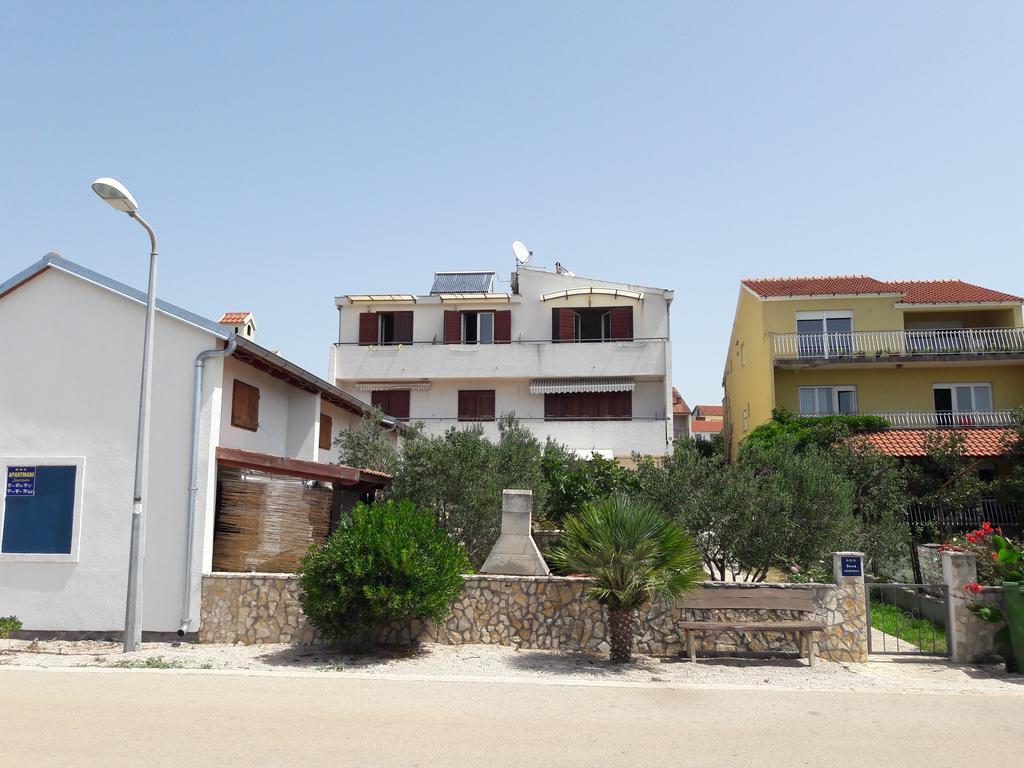 Apartments Jaram 布罗达里卡 外观 照片